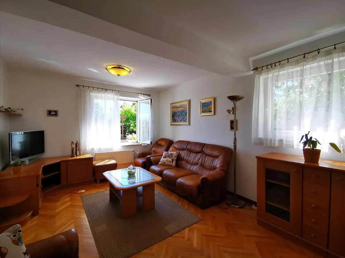 Apartment Lidija Novi Vinodolski 0*,  Kroatien