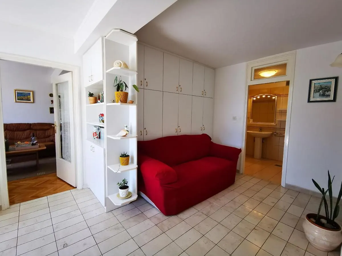 Apartment Lidija Novi Vinodolski Kroatien