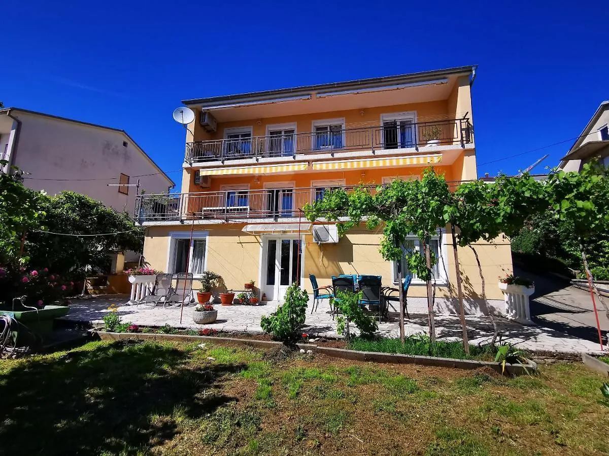 Apartment Lidija Novi Vinodolski